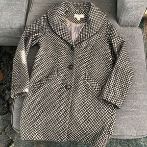 Edina Ronay wool-blend coat. Shawl collar. Black and gray herringbone. US 8.
